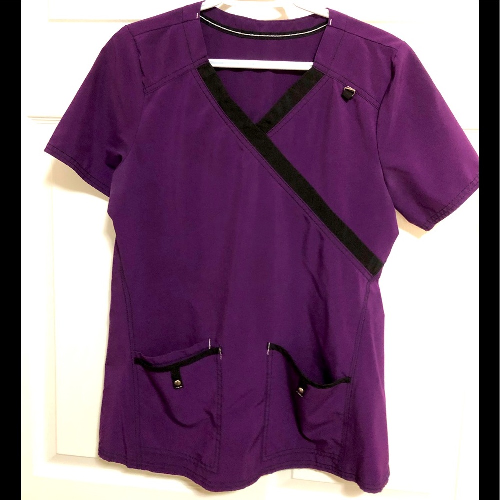 Scrub top